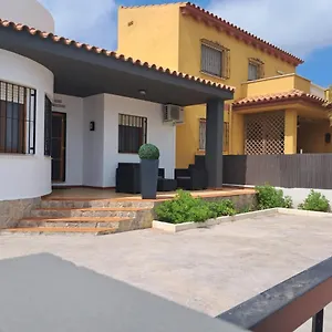 Casa Maria Cinta Deltebre